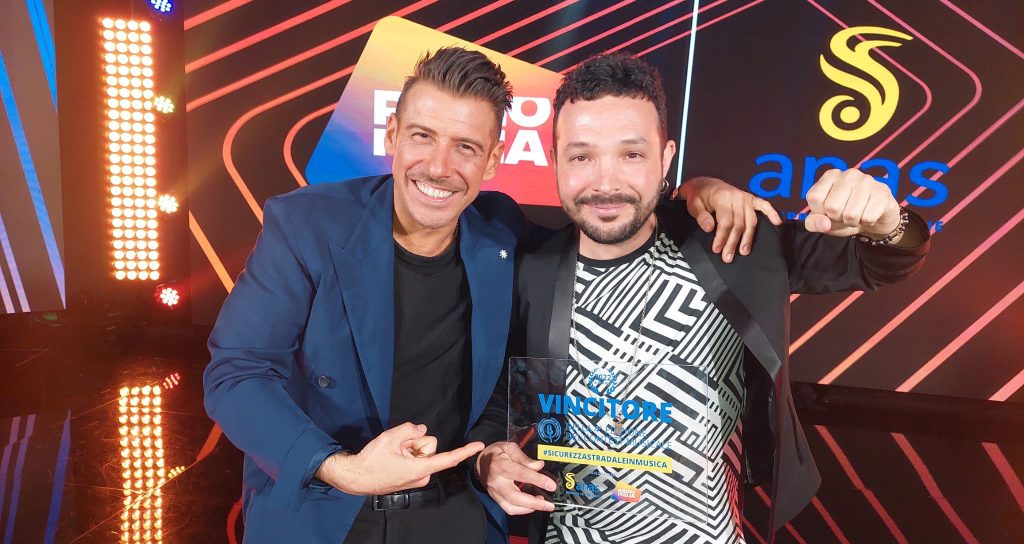 Il vincitore Gero Riggio con Francesco Gabbani